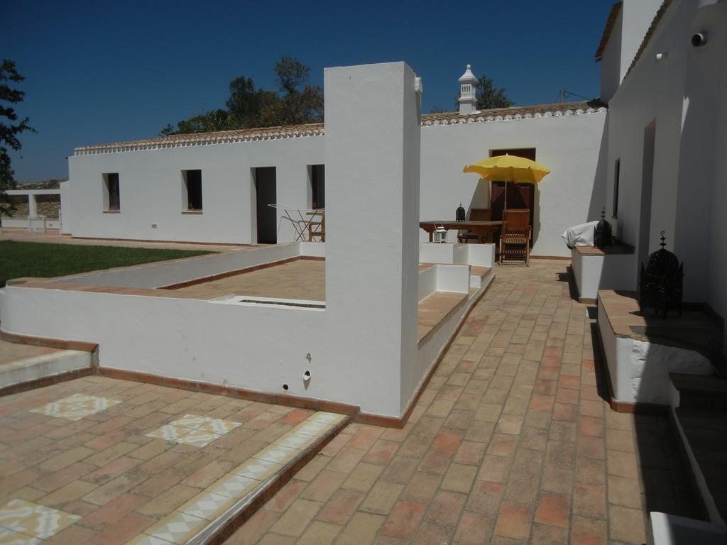 Casa Da Escola Otel Boliqueime Dış mekan fotoğraf